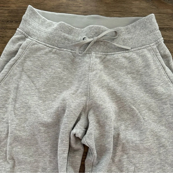 Lululemon size 4 Gray Warm Down Jogger Sweatpants Cotton Terry Mid Rise Joggers - Picture 4 of 8